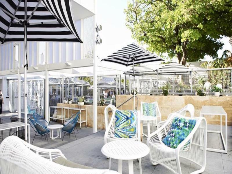Cottesloe Beach Hotel Perth Exteriör bild