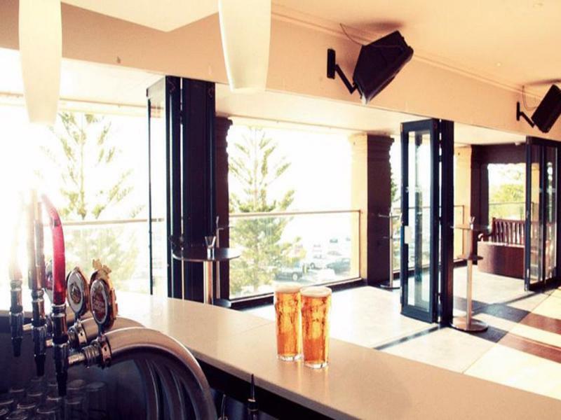 Cottesloe Beach Hotel Perth Exteriör bild